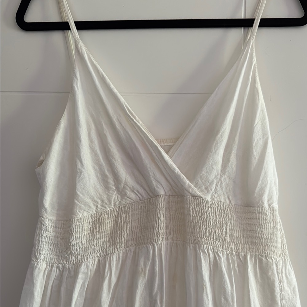 White Sleeveless Dress